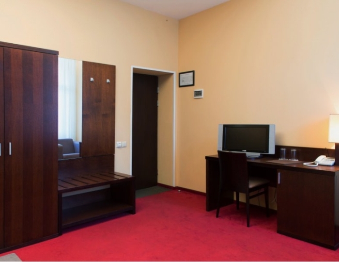 Полулюкс - Парк-отель «Анива»